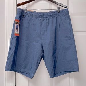 Voyager shorts, Mens size XXL, NWT